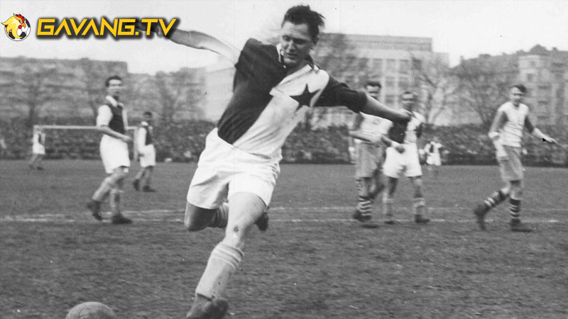Josef Bican – 805+ Bàn Thắng